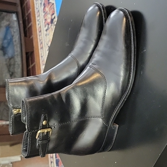 Louis Vuitton Men's Boots